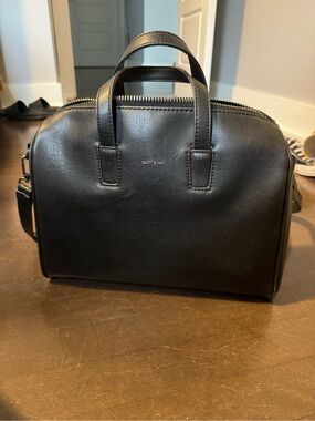 Matt & Nat Black Vegan Leather Women’s Carryall Crossbody Bag